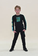 Lade das Bild in den Galerie-Viewer, Longsleeve Zuko