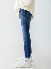 Lade das Bild in den Galerie-Viewer, Jeans Lonia
