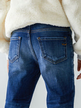 Lade das Bild in den Galerie-Viewer, Jeans Lonia
