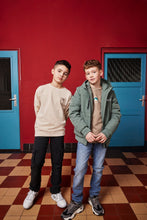 Lade das Bild in den Galerie-Viewer, INDIANBLUEJEANS_AW25_15
