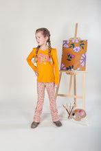 Lade das Bild in den Galerie-Viewer, Flared Pants Fiet
