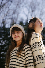 Cargar imagen en el visor de la galería, Sweater Nebbe
