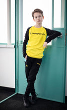 Lade das Bild in den Galerie-Viewer, Longsleeve Chivan
